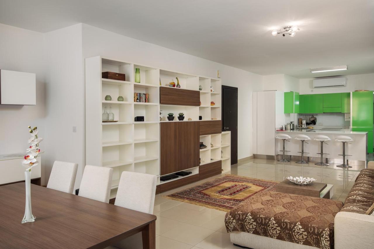 Belmonte Heights - Luxury 3 Bedroom Apartment Слима Екстериор снимка
